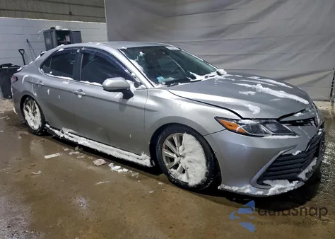 2021 Toyota Camry Le из США, поврежденный, VIN 4T1C11AK1MU443946